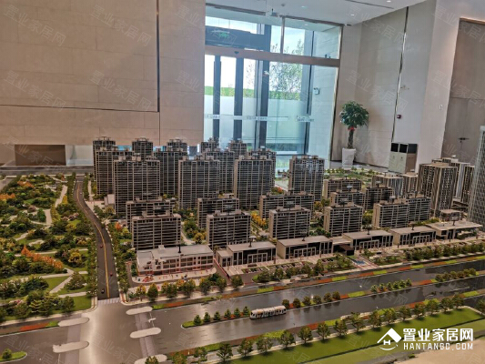 中国铁建